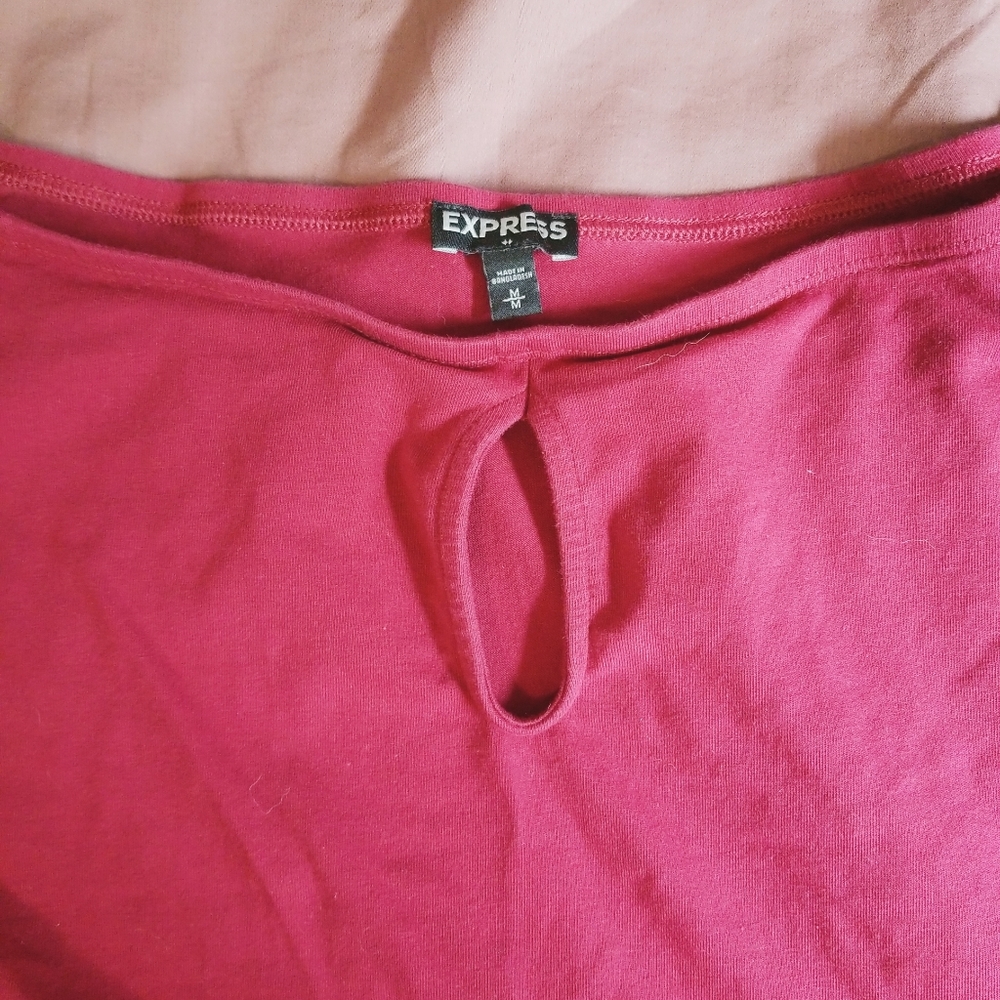 EXPRESS | Keyhole Off-shoulder Top - Picture 4 of 4